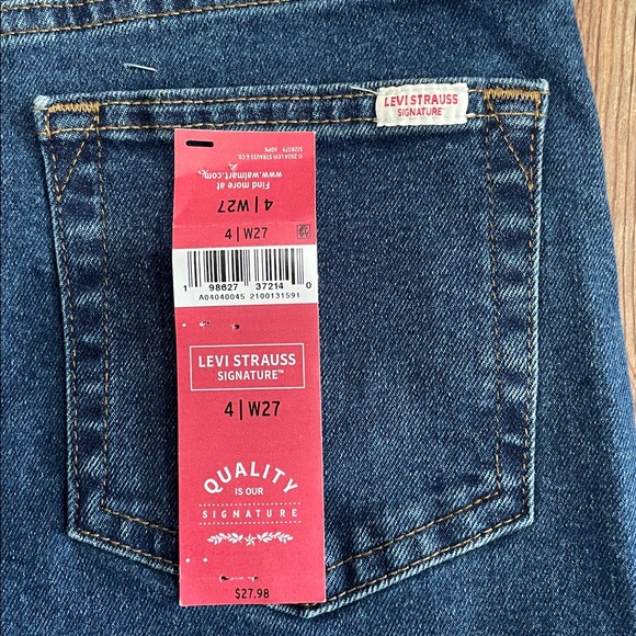 Levi Strauss Jeans - Picture 3 of 4
